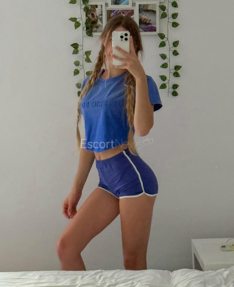 1200_1200_edd38d88fe964b890359174019b3feeb_big