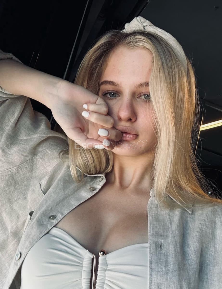 1200_1200_f0e4234eafcc521797c7178d015f588c_big